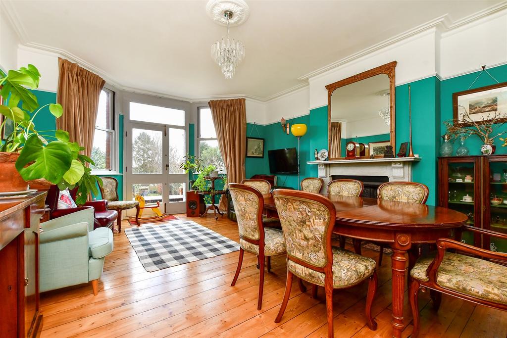 Bower Mount Road, Maidstone, Kent 5 bed semidetached house for sale £700,000