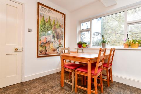 49 Bower Mount Road, Maidstone, ME16 8AX