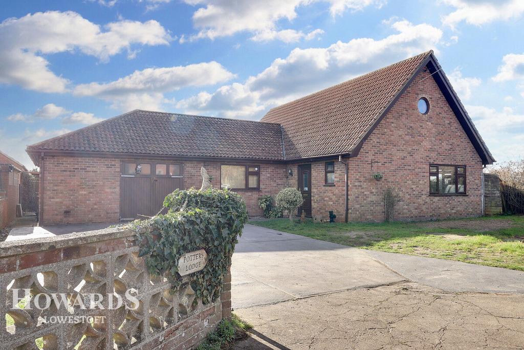 Black Street, Gisleham 4 bed detached bungalow for sale £550,000