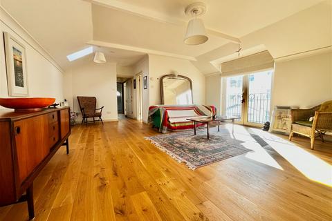 2 bedroom apartment for sale, Highcliffe Mews, Paignton TQ4