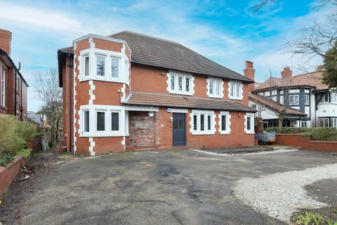 5 bedroom detached house for sale, St. Annes Road East, Lytham St. Annes, FY8