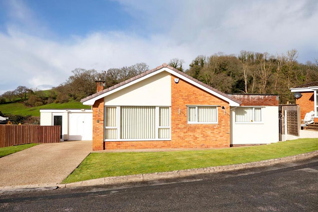 Grange Park, TQ14 2 bed detached bungalow for sale £