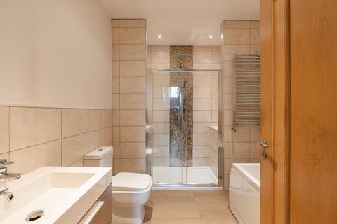 95 Glasgow Road, Edinburgh, EH12 8LH