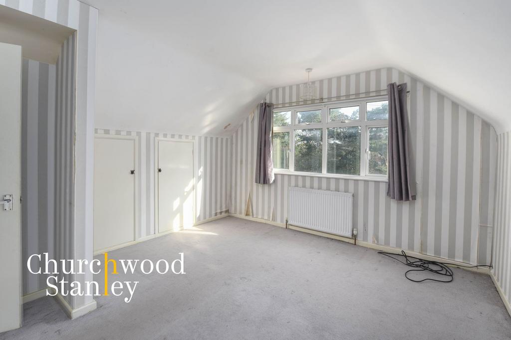 Fourth bedroom