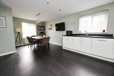 4 bedroom detached house for sale, Buttercup Way, Witham St Hughs