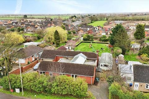 6 bedroom bungalow for sale - Wragby Road East, North Greetwell