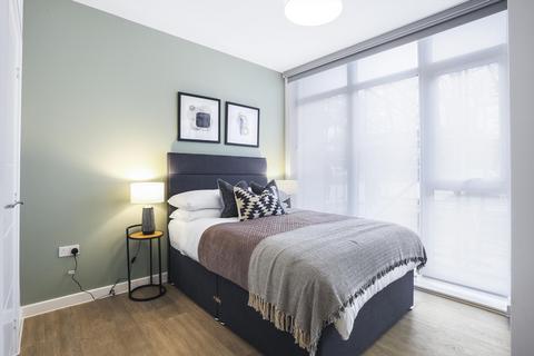 1 bedroom flat to rent, Station Avenue, Walton-on-Thames, Surrey, KT12