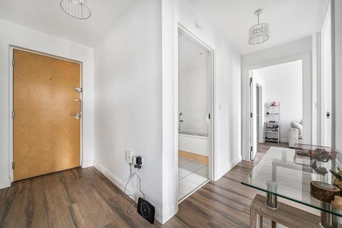 2 bedroom flat for sale - Barnet,  London,  EN4