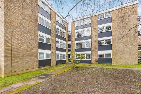 44a Abbots Park, St Albans, AL1 1TW