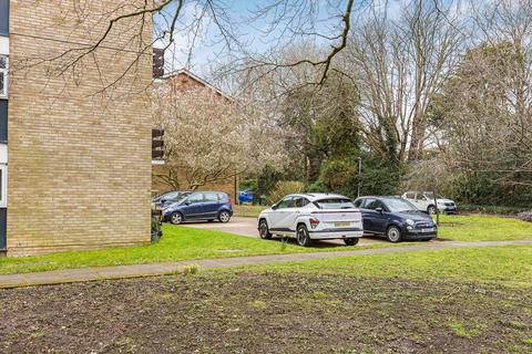 44a Abbots Park, St Albans, AL1 1TW