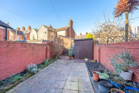 3 bedroom terraced house for sale - Palgrave Road, Great Yarmouth