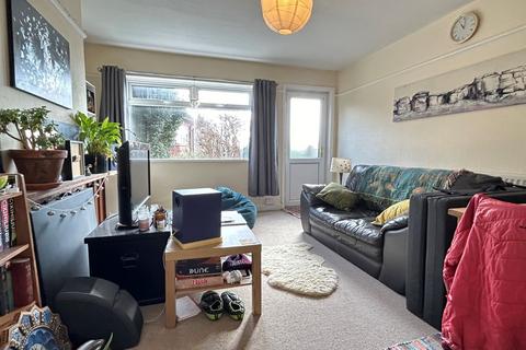 3 bedroom terraced house to rent - Argie Gardens, Burley, Leeds, LS4