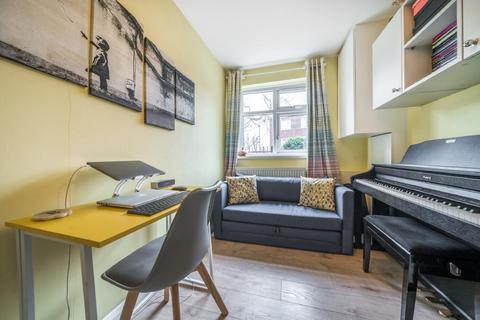 2 bedroom flat for sale, St Anns Hill, Wandsworth