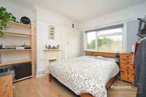 26 Green Lane, Worcester Park, KT4 8AL