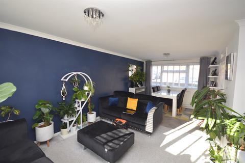 3 bedroom end of terrace house for sale - Chestnut Walk, Witham, CM8