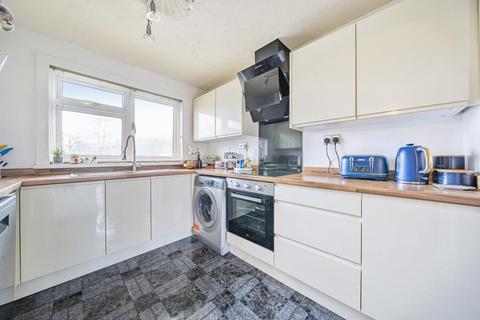 33 Holst Close, Basingstoke, RG22 4JA