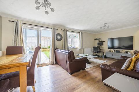 33 Holst Close, Basingstoke, RG22 4JA