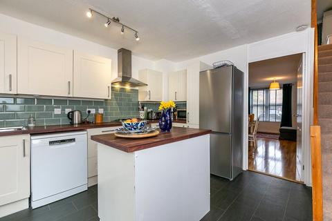 9 Henry Cooper Way, London, SE9 4JF