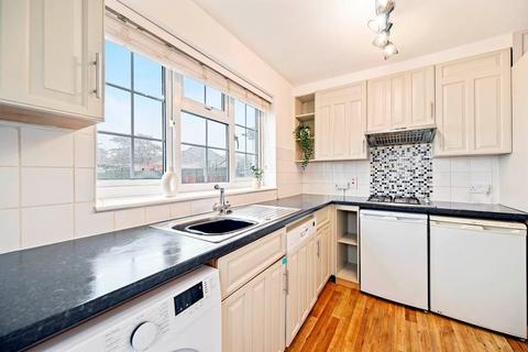 28 Wellbrook Road, Orpington, BR6 7AB