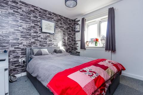4 bedroom semi-detached house for sale, Catlin Way, Rushden NN10