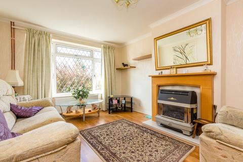 42 Balham Close, Rushden, NN10 9JL