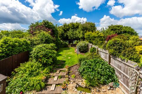 3 bedroom detached house for sale, Bedford Road, Rushden NN10