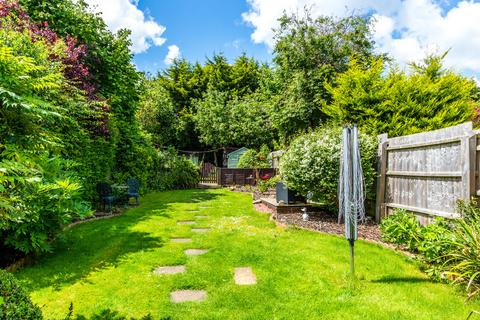 3 bedroom detached house for sale, Bedford Road, Rushden NN10