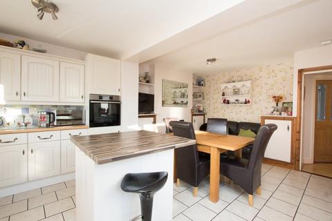 44 Bedford Road, Rushden, NN10 0NB