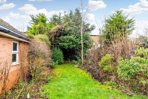 3 bedroom detached house for sale, Woodland Road, Rushden NN10