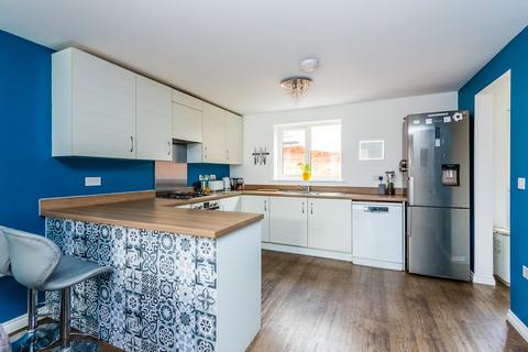 16 Betournay Close, Raunds, Wellingborough, NN9 6FD