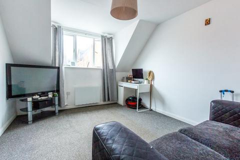 1 bedroom flat for sale, Highgrove Court, Rushden NN10