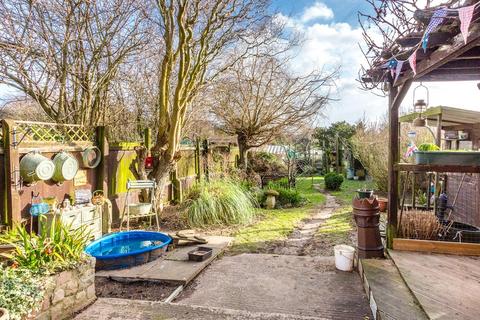 2 bedroom semi-detached bungalow for sale, St. Margarets Avenue, Rushden NN10