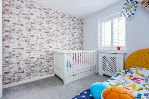 61 Alnwick Close, Rushden, NN10 0TB
