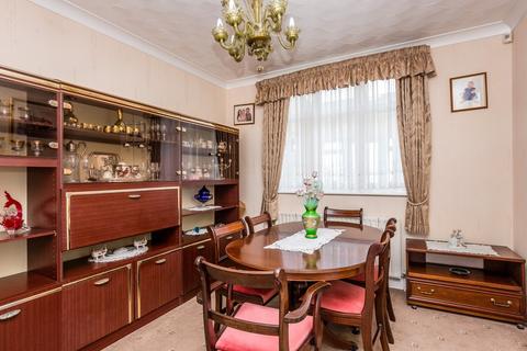 36 Blinco Road, Rushden, NN10 0DT