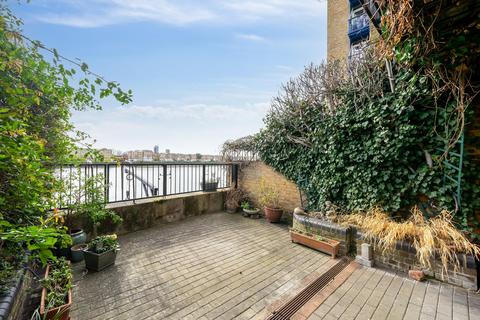 3 bedroom end of terrace house for sale, Blyths Wharf, Narrow Street, London, E14