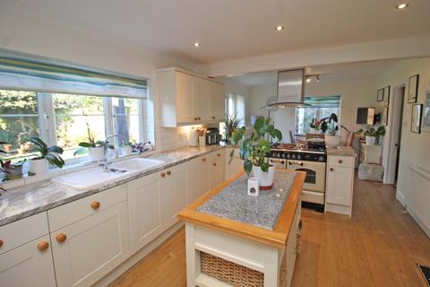 4 bedroom detached house for sale, Norwich Road, Edgefield NR24