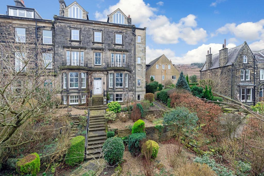 Crossbeck Road, Ilkley, West... 2 bed flat for sale - £500,000