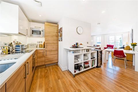 2 bedroom duplex for sale, Thorparch Road, London