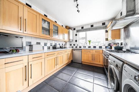 3 bedroom semi-detached house for sale, Haywood Road, Bromley