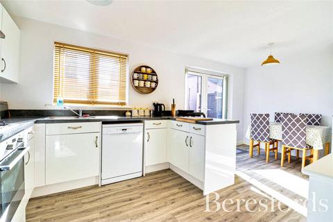 18 Spickets Drive, Heybridge, Maldon, CM9 4DH