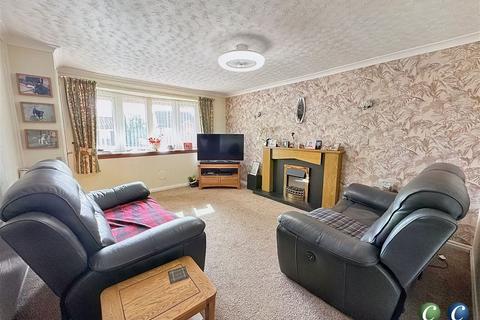 3 bedroom detached house for sale, Sheringham Drive, Rugeley, WS15 2YG