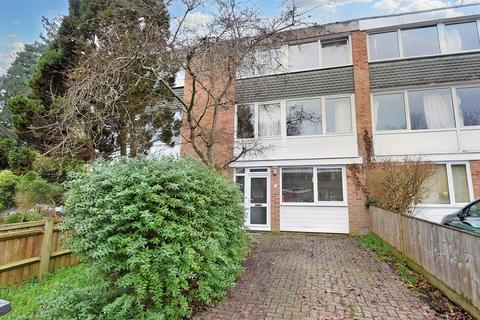 6 bedroom terraced house for sale, Stanmore