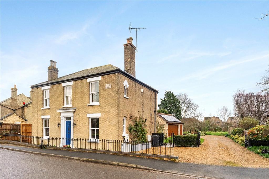 Waterbeach Road, Landbeach, Cambridge, CB25 4 bed detached house for