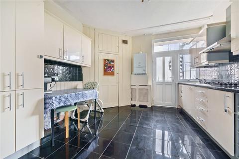 2, Avenue Mansions Bedford Avenue, Barnet, EN5 2EL
