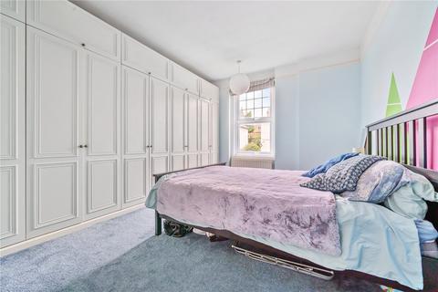 2, Avenue Mansions Bedford Avenue, Barnet, EN5 2EL