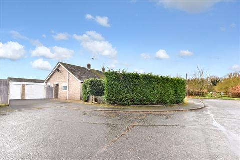 2 bedroom bungalow for sale - Holly Close, Red Lodge, Bury St. Edmunds, Suffolk, IP28