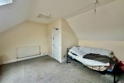 undefined, May Street, Hull HU5