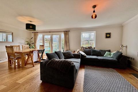 4 bedroom terraced house to rent, Burgess Mead, Oxford, OX2