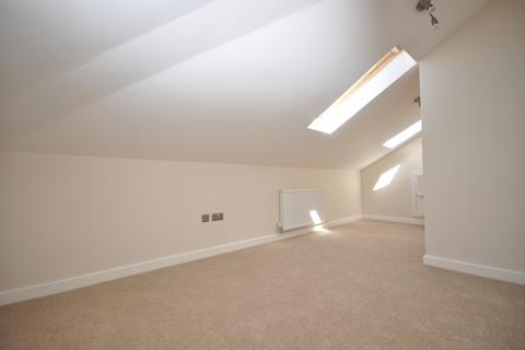 1 bedroom duplex to rent, Horsham Gates Two North Street RH13