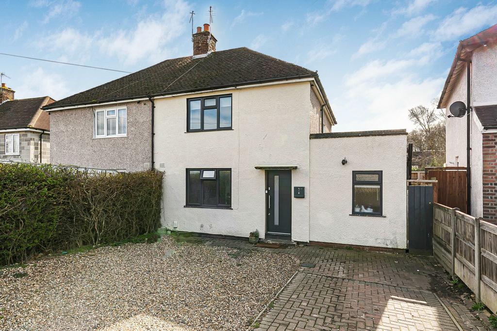 Parsonage Road, Welham Green, AL9 7NA 3 bed semidetached house for